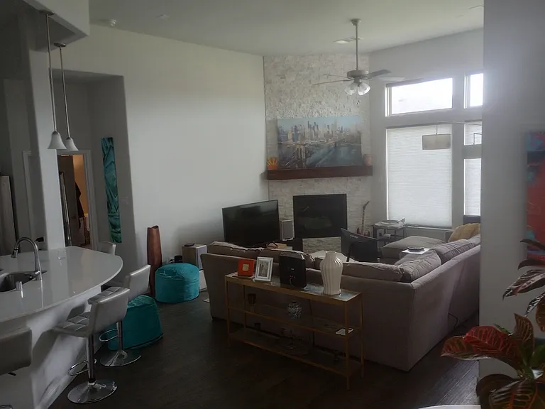 106 Natalie Ct — Photo 5