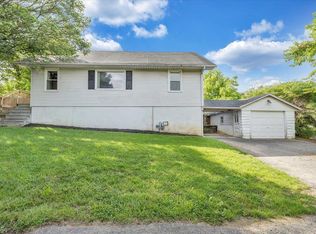 7494 Peppers Ferry Blvd, Radford, VA 24141