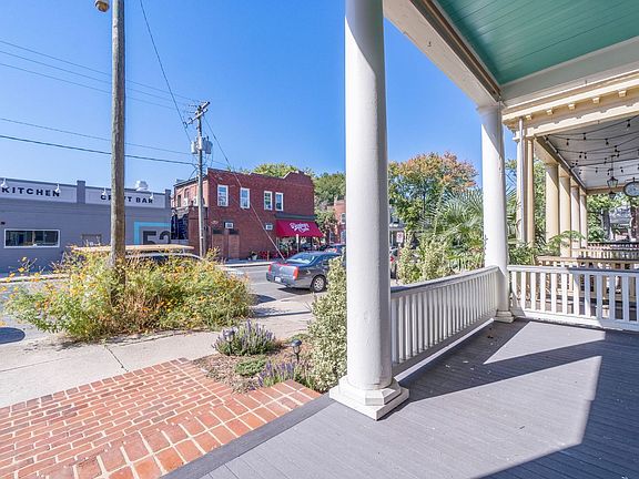4th image of 2622 W Main St