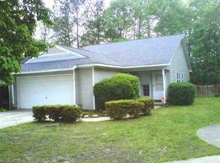 127 Highland Ct, Jacksonville, NC 28540