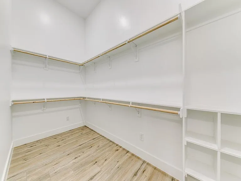 4434 Bonham St — Photo 22