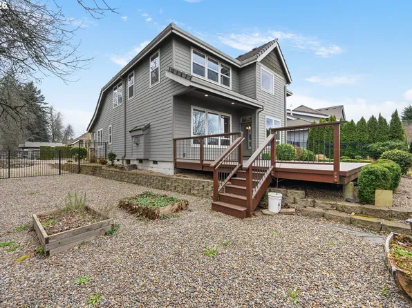 1930 Sterling Park Pl, Eugene, OR 97408