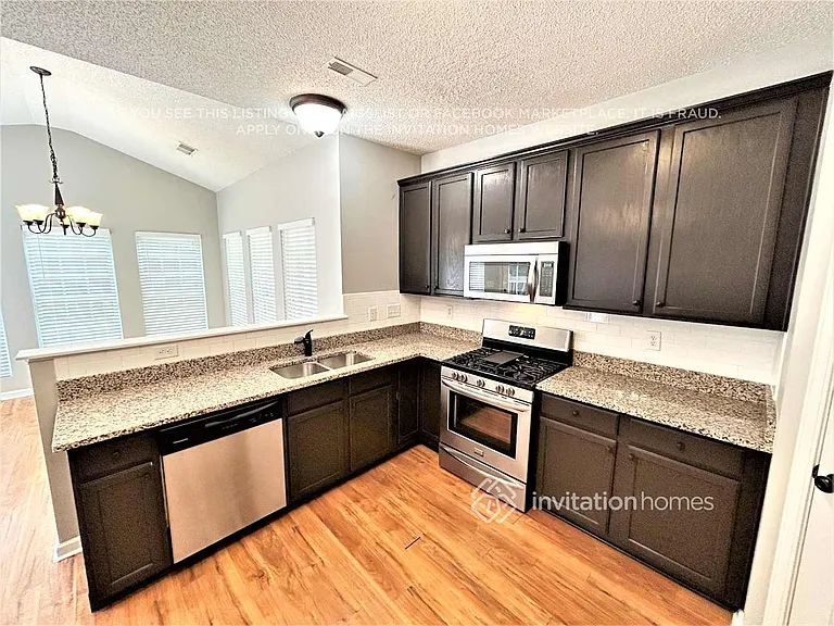 4057 Catawba Creek Dr — Photo 11