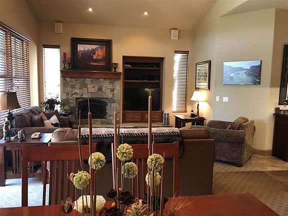 3rd image of 323 Cedarwood Dr