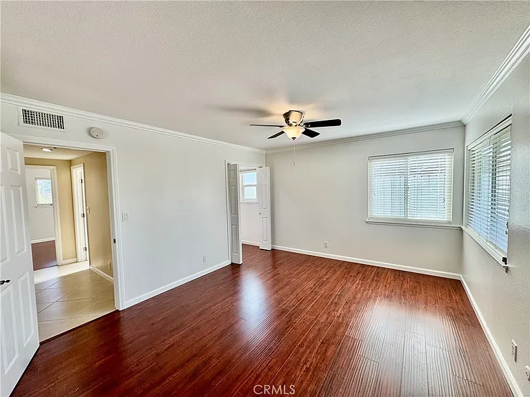 18572 Avolinda Dr — Photo 33