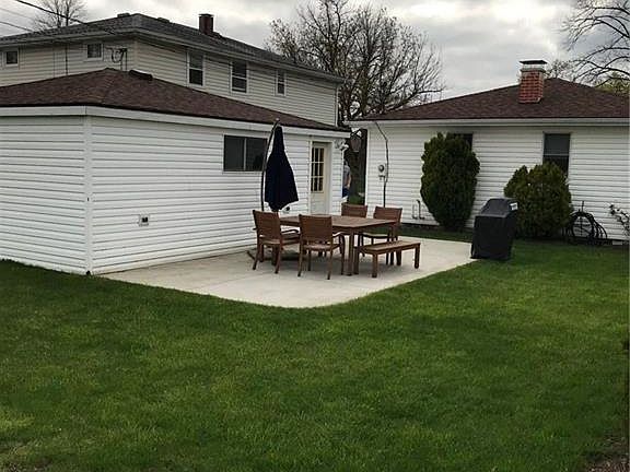3rd image of 41 Hillwood Dr