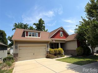 10403 Drake Hill Dr, Huntersville, NC 28078