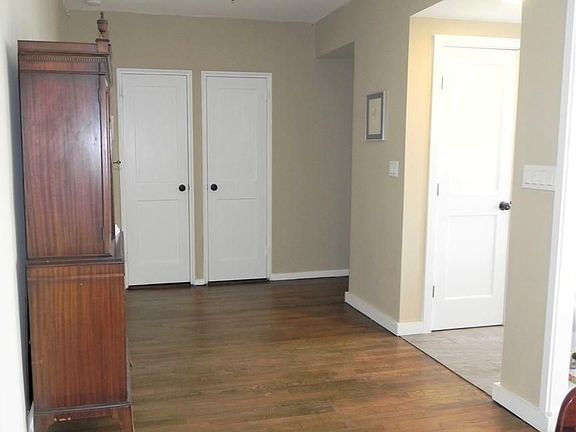 3rd image of 1255 N Avenue C #6X