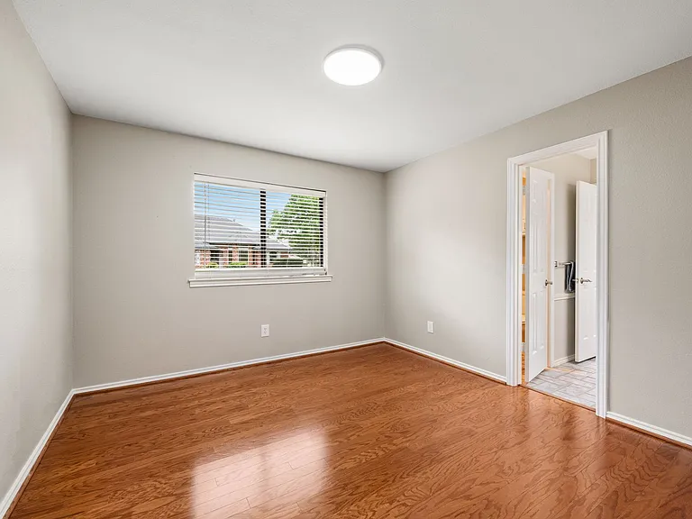 1802 Campbell Trl — Photo 23