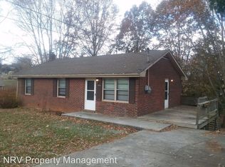 1495 Mahone St NW, Christiansburg, VA 24073