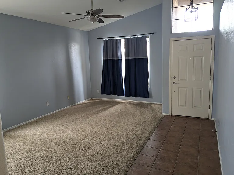 610 S Voyager Dr — Photo 5