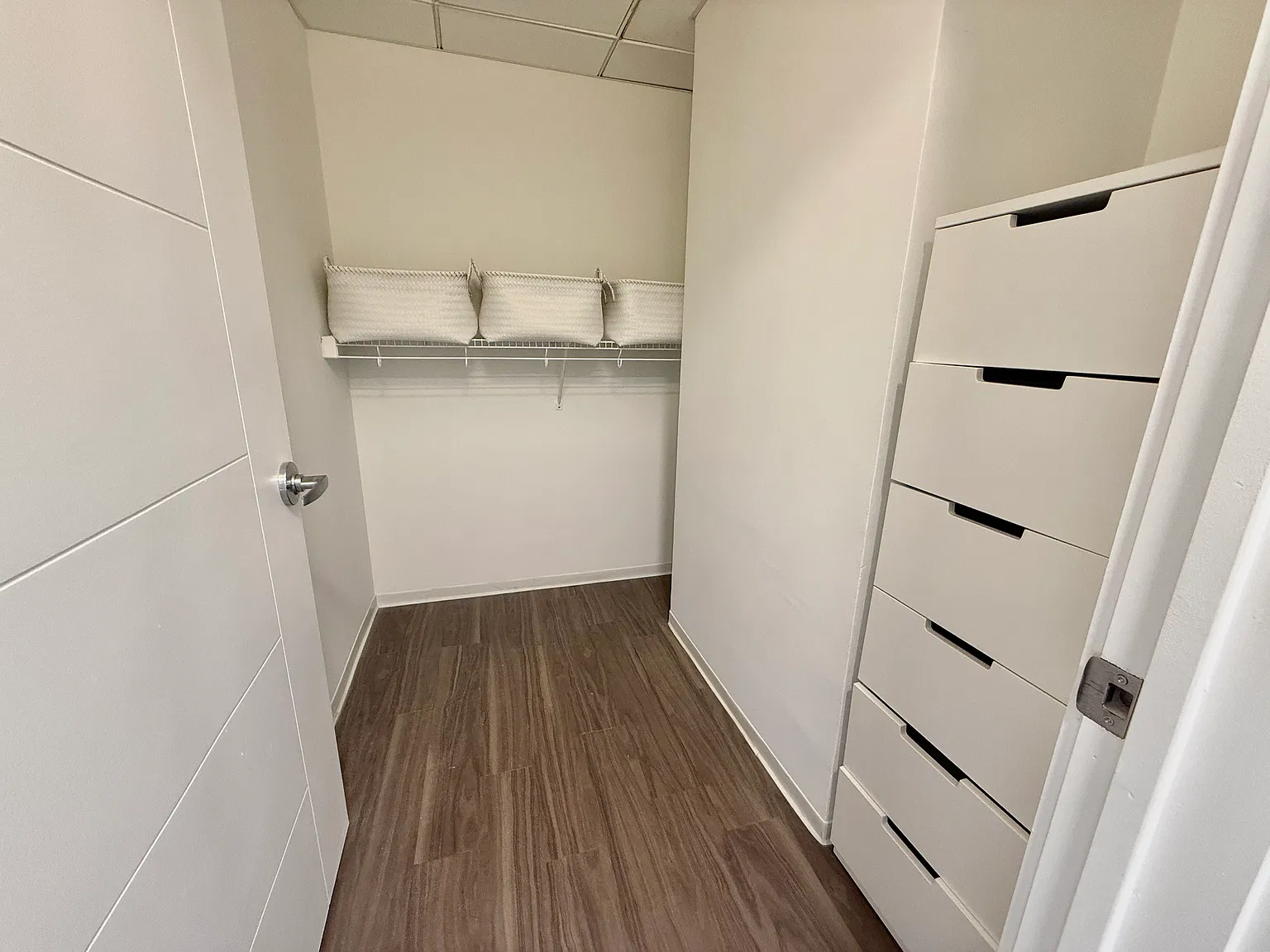 Studio, 565 sqft, $2,581 — Photo 4