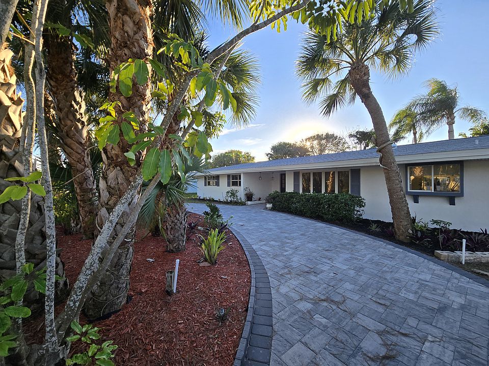 1st image of 312 Banyan Way