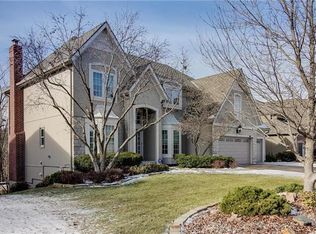 7334 Oakview St, Shawnee, KS 66216