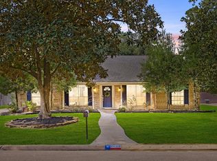 8222 Middlebury Ln, Houston, TX 77070