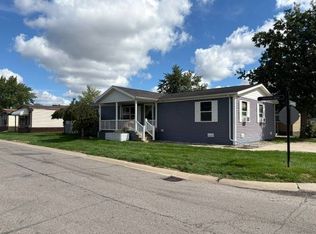 15303 Enchante Dr, Clinton Township, MI 48038