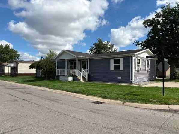 15303 Enchante Dr, Clinton Township, MI 48038