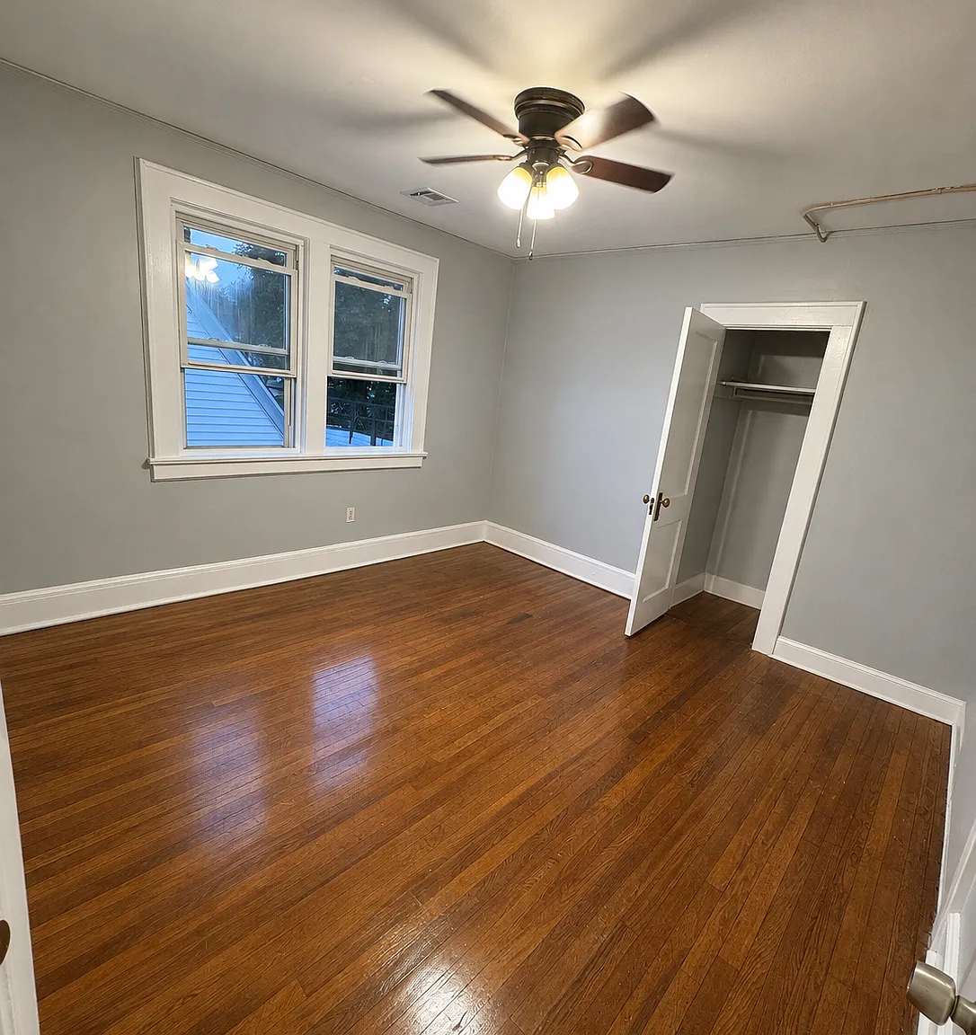 2 bed, 650 sqft, $1,750 — Photo 2