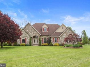 2360 Croll School Rd, York, PA 17403