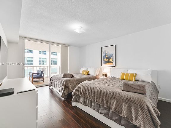 5th image of 1200 Brickell Bay Dr APT 3614