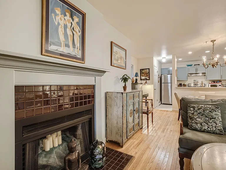 251 Pearl St #2 — Photo 22
