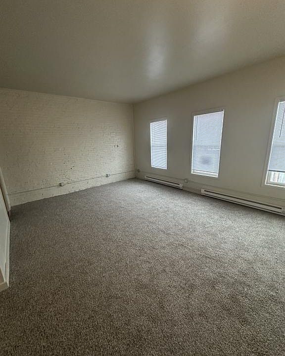 1st image of 110 1/2 S Main St APT 3