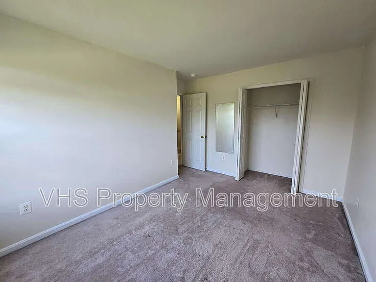 6186 Library Ln — Photo 27