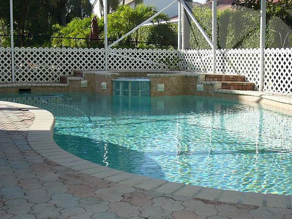 Huge Pool and Deck