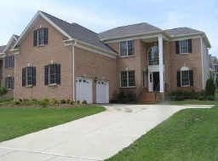 11632 Broadfield Ct, Raleigh, NC 27617