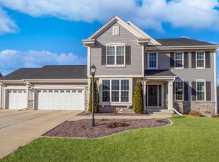 2024 Willow Pond Way, Grafton, WI 53024