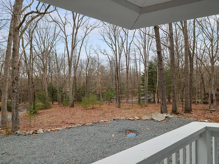 117 Forest Dr — Photo 4