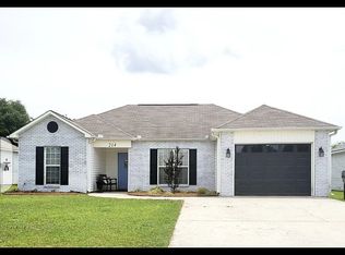 214 Tyson Glen Dr, Warner Robins, GA