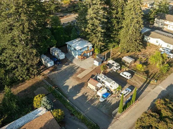 97799 Hanscam Ln, Brookings, OR 97415