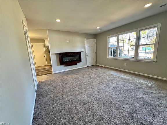 4th image of 932 Wilson Ln