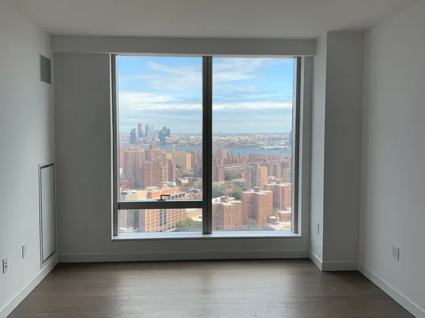 252 South Street 40F image 1 of 12