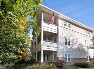 12012 Taliesin Pl APT 21, Reston, VA 20190