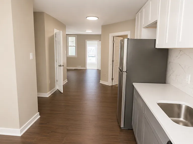 4011 Gilham St — Photo 3