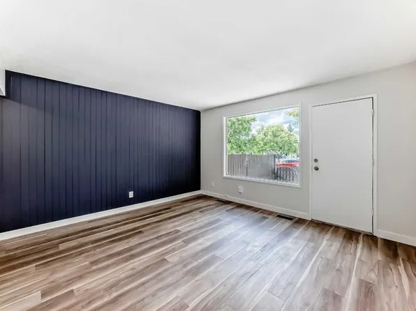 175 E Manora Pl NE #57, Calgary, AB T2A 5P7