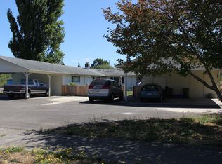 1090 S 8th St APT D, Coos Bay, OR 97420