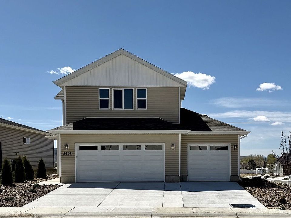 1st image of 2908 Aria Way
