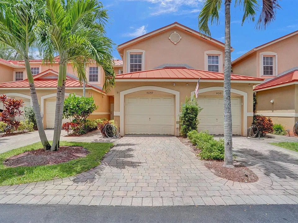 4059 Crystal Lake Dr