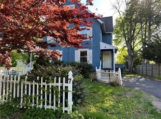 7 Cadwell St, West Hartford, CT 06107