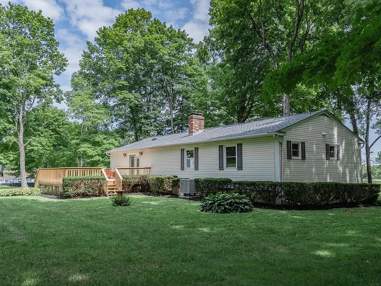3235 Kauffman Rd NW — Photo 8