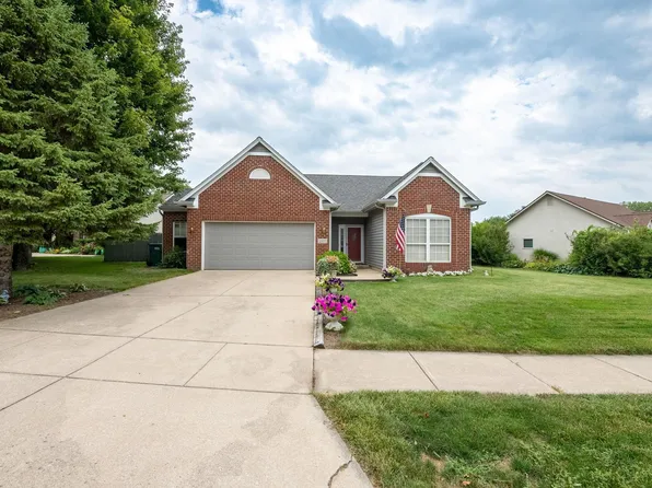 207 Castlewood Ct, Lafayette, IN 47905
