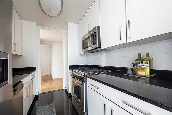 Rented by Vector New York, LLC | media 4