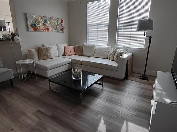 3rd image of 2034 Alta Meadows Ln APT 1309