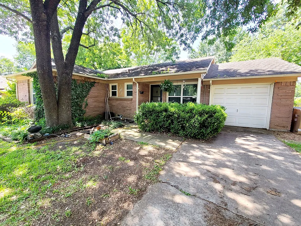 3226 San Medina Ave