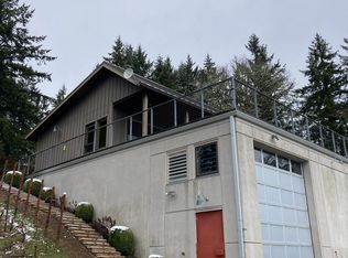 18595 NE Chehalem Dr, Newberg, OR 97132