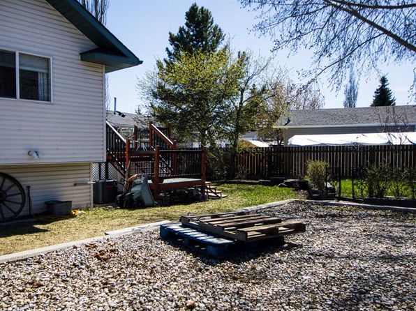 22 SW Greenview Cres, Strathmore, AB T1P 1L2