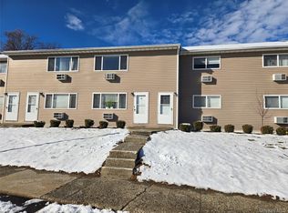 9 Fishkill Glen Drive #F, Fishkill, NY 12524